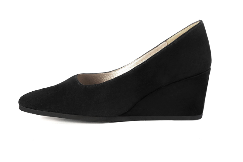 Matt black women's dress pumps,with a square neckline. Tapered toe. Medium wedge heels. Profile view - Florence KOOIJMAN